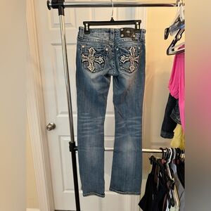 Miss Me Jeans. Boot cut